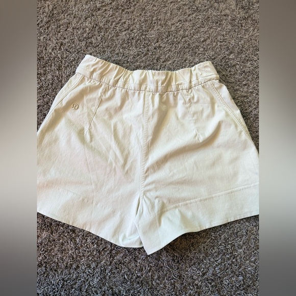 Women’s Lululemon Cinchable Waist High-Rise Woven Short 3.5" Sundance Size XS - Picture 7 of 15